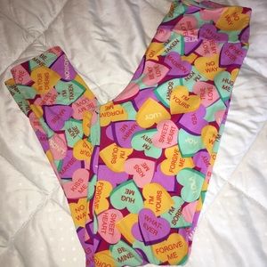 Lularoe valentines leggings